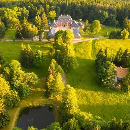 Lovecký Zámek Karlštejn Svratouch