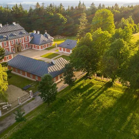 Lovecky Zamek Karlstejn