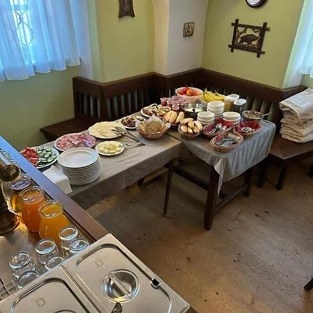 Lovecky Zamek Karlstejn Lejlighed Svratouch