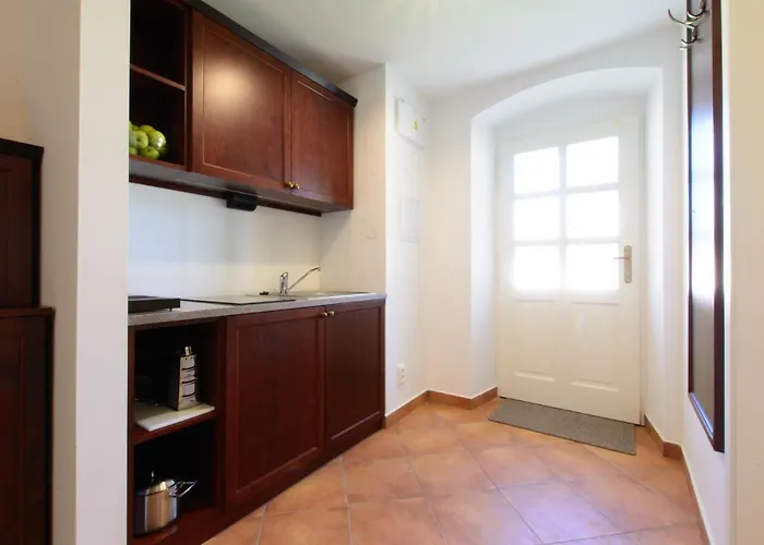 Lovecky Zamek Karlstejn *